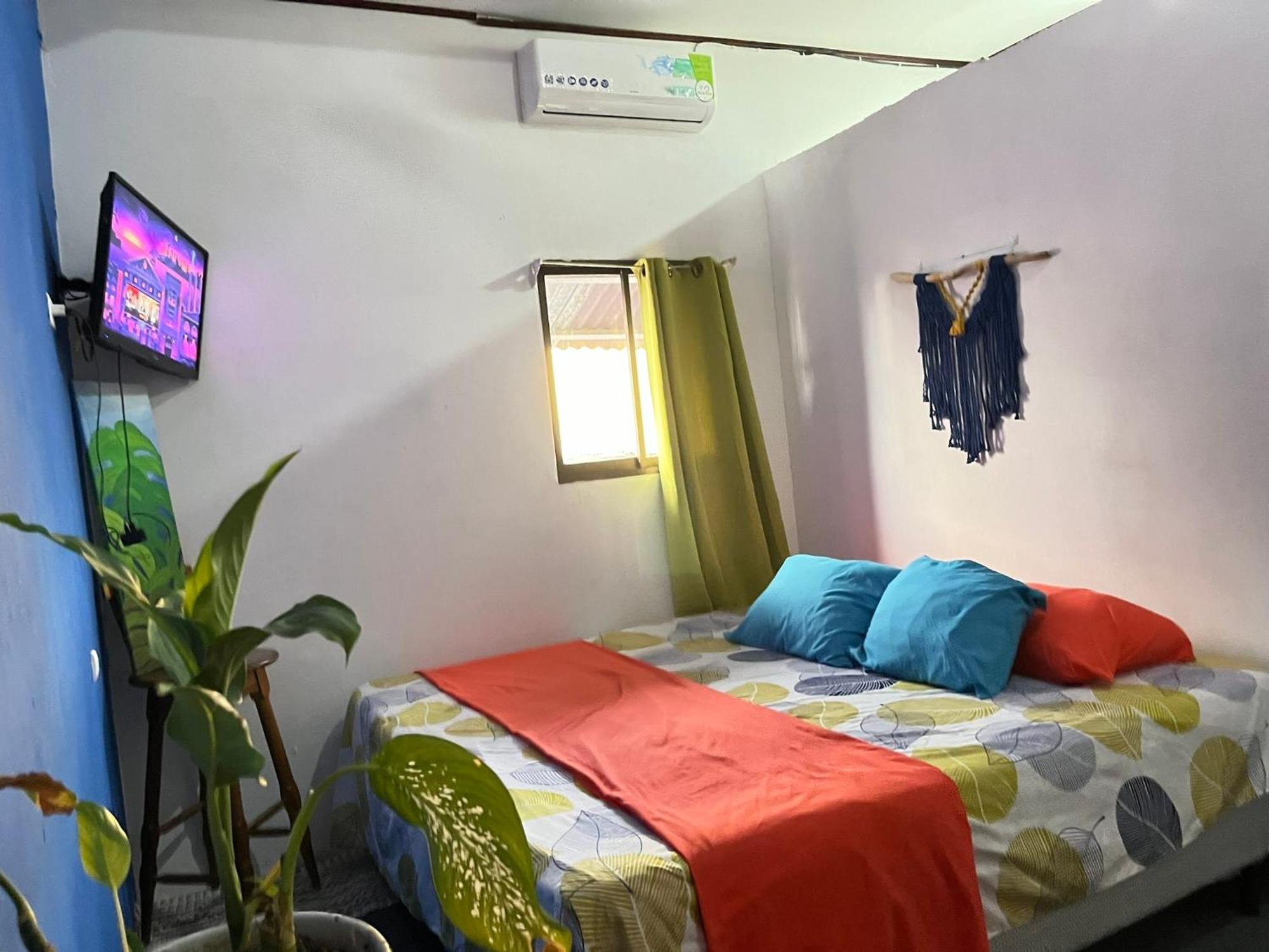 Passifloras Hostel Quepos Extérieur photo