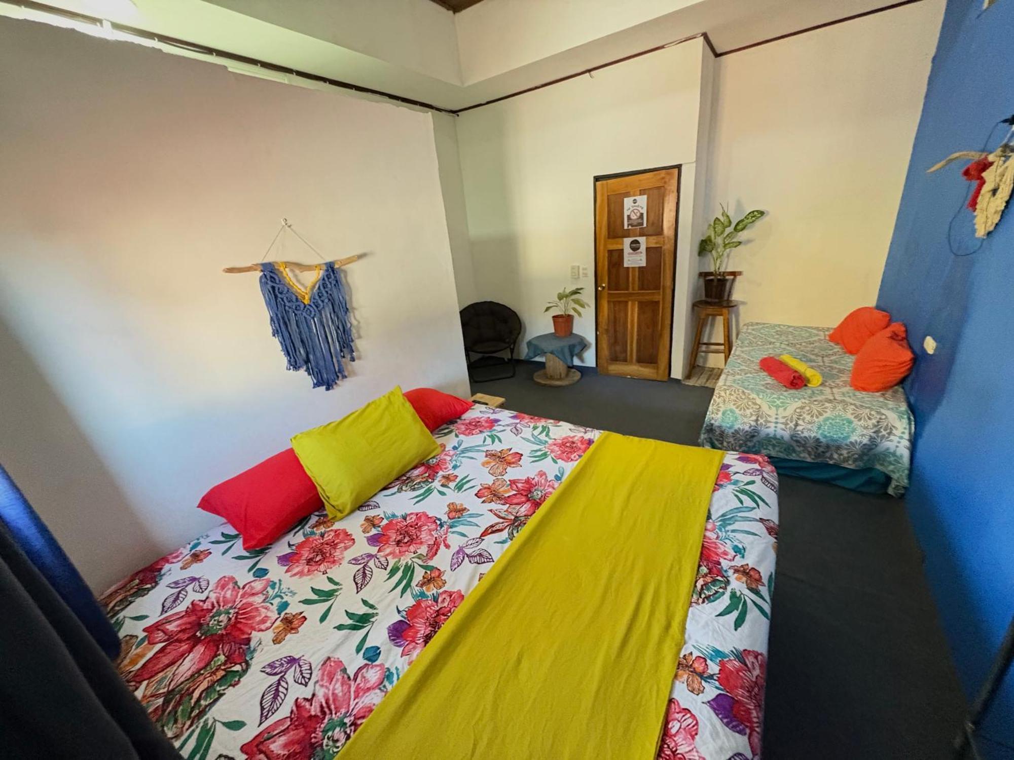 Passifloras Hostel Quepos Extérieur photo