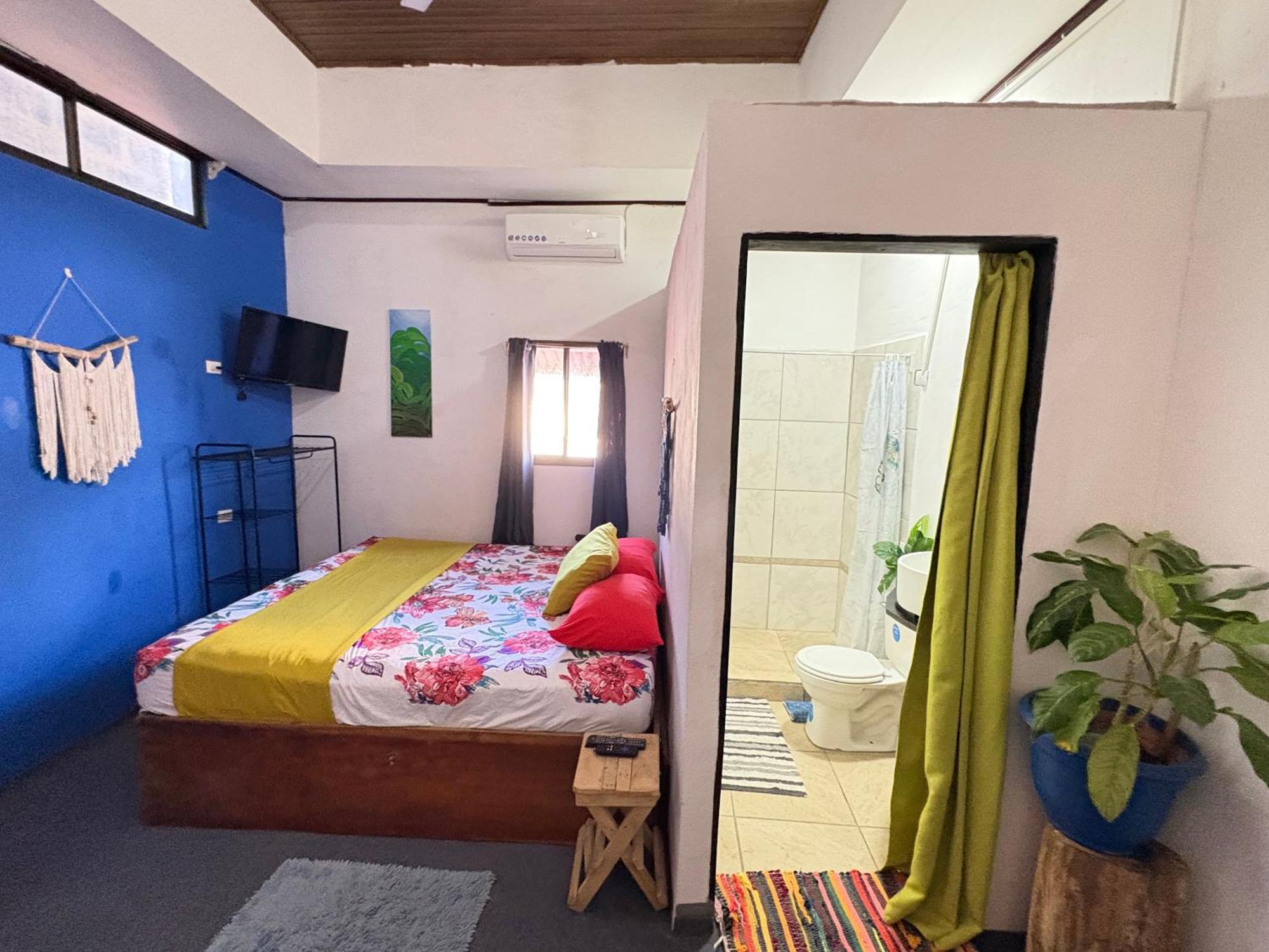 Passifloras Hostel Quepos Extérieur photo